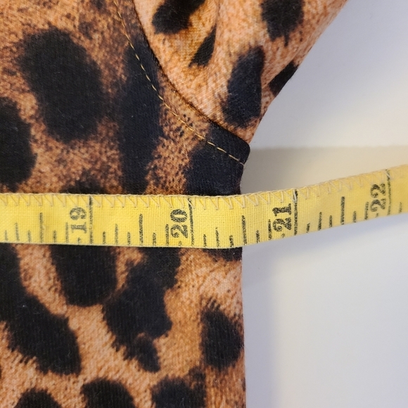 NWT BP Cheetah Print Crewneck Pullover Sweatshirt Woman's Size XXS - Picture 9 of 11